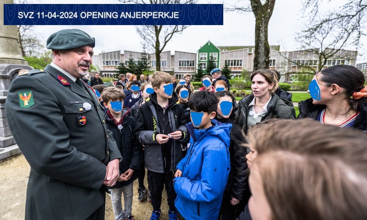 De opening van het Anjerperkje, foto 7